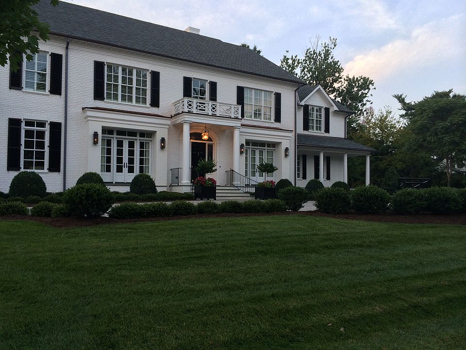 2nd image of 2935 Windsor Rd