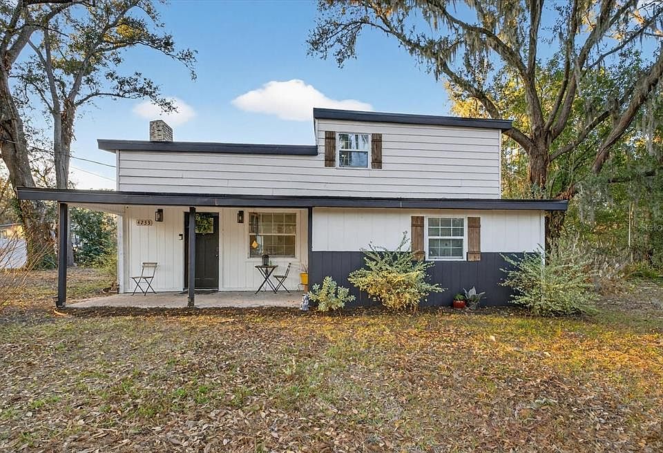 1st image of 4233 Vinson Rd