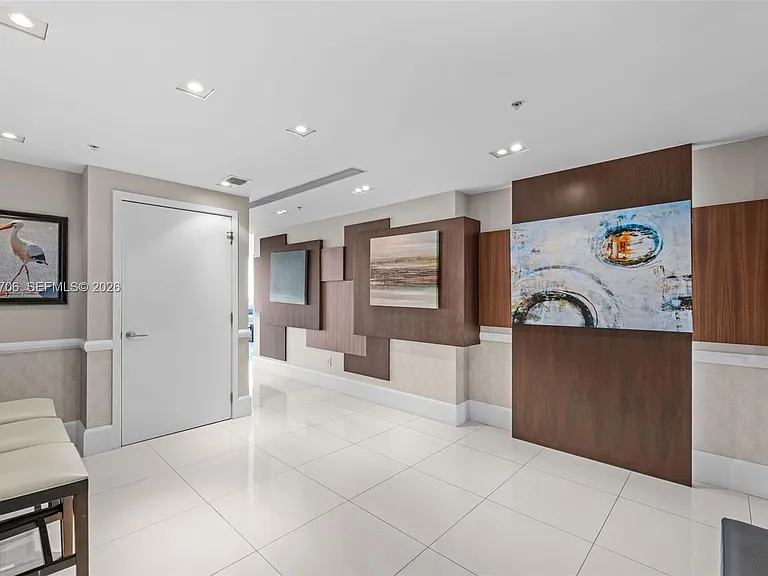 6899 Collins Ave #2708 — Photo 38