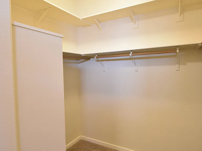 310 E Ironstone Ct — Photo 24