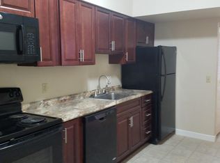 5517 Pershing Ave APT 32, Saint Louis, MO 63112