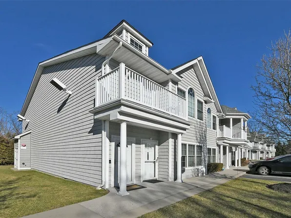 114 B Stewart Avenue #B, Bethpage, NY 11714