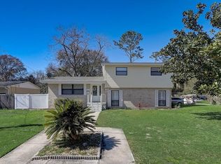 954 Millard Ct E, Jacksonville, FL 32225