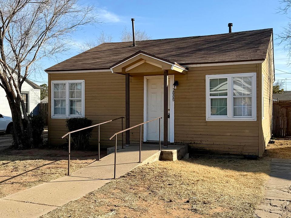 1st image of 2605 1st St