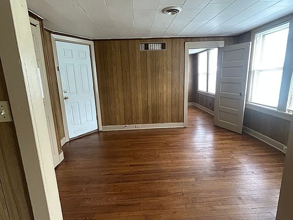 4th image of 24 High St APT 6