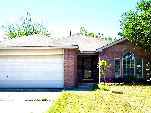 3rd image of 1144 Woodlands Dr