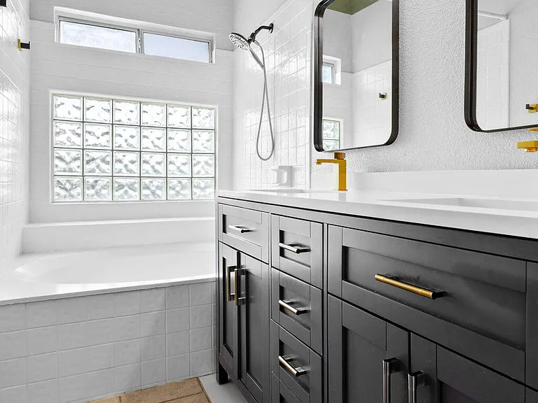 7609 Medano Dr — Photo 38