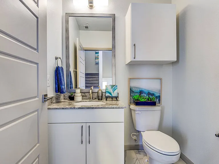 Hebron 121 Station Apartments — Photo 19