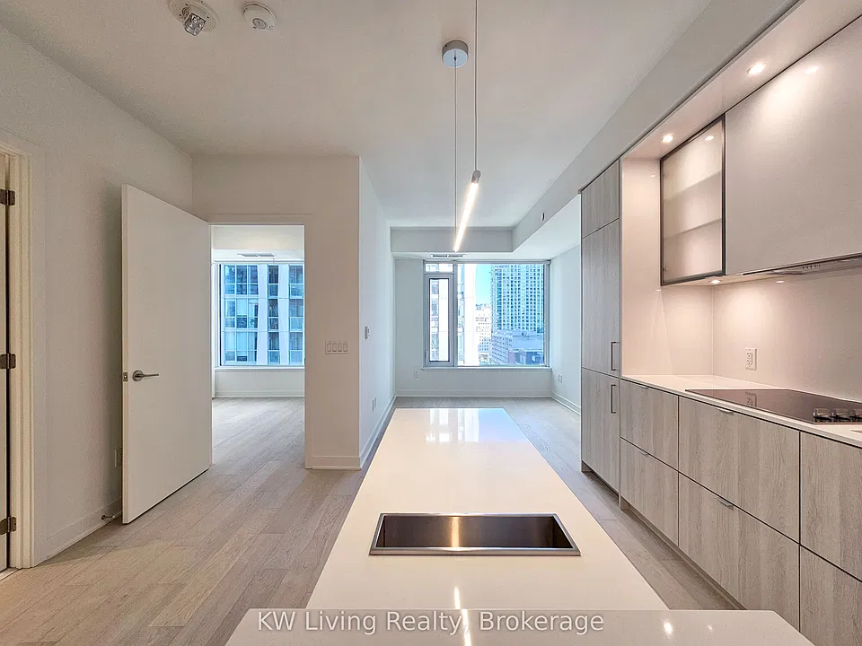 11 Yorkville Ave #1309