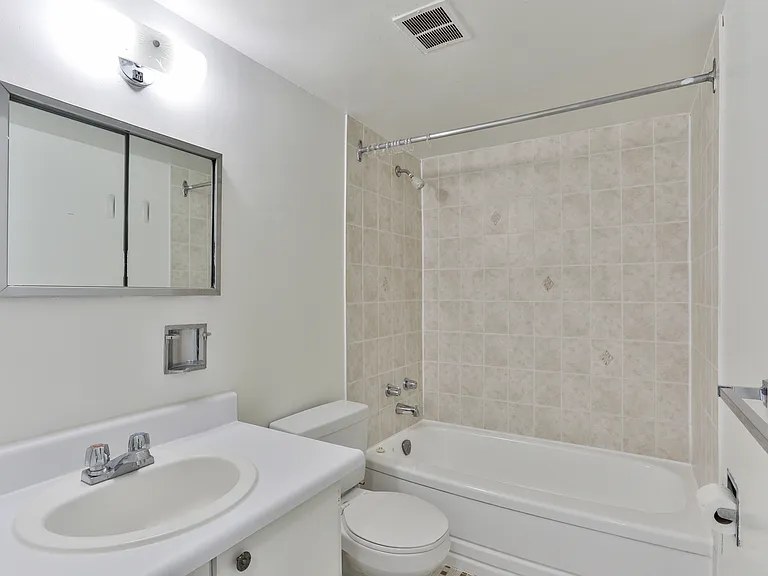 100 Rowena Dr — Photo 11
