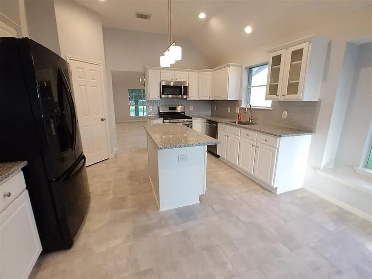8911 Starlamp Ln — Photo 8