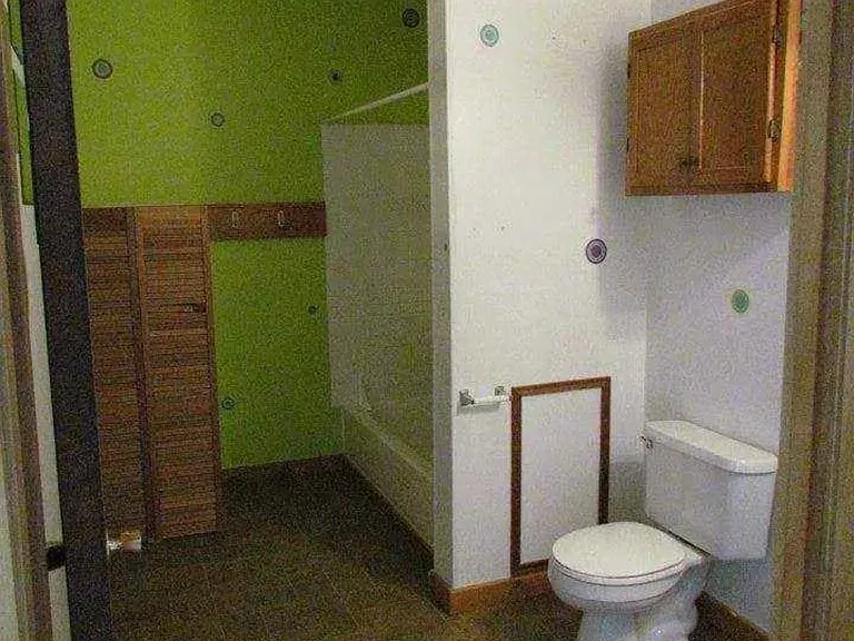 8 S Main St — Photo 6