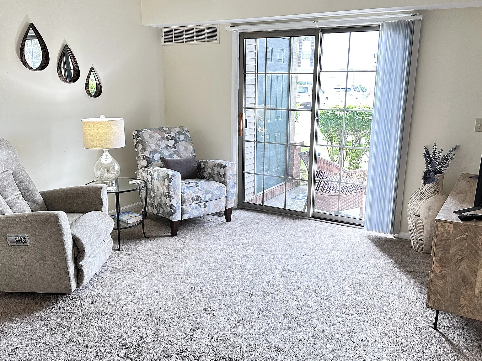 Brookwood Farms Apartments — Photo 3