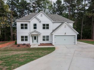 5911 Lanier Heights Cir, Buford, GA 30518