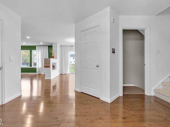 5th image of 3896 Woods Bay Ln