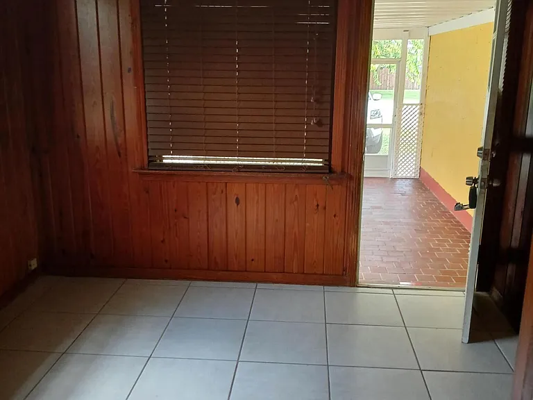 202 Tarragona Way — Photo 6