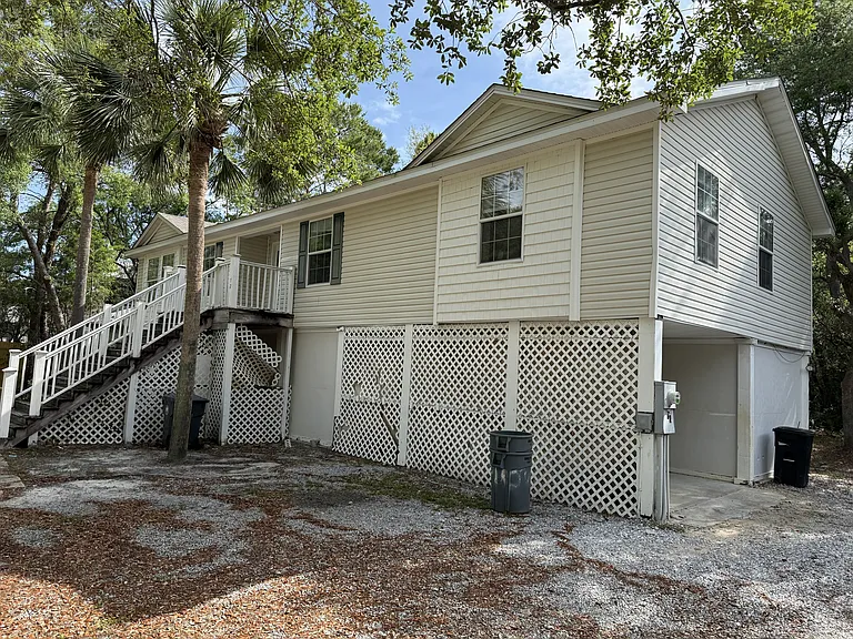 72 Pisces Dr — Photo 2