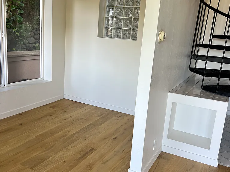 109 Filbert Ave #B — Photo 8