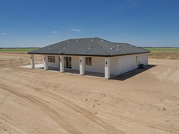 4th image of 2833 E County Road 18 #1/2