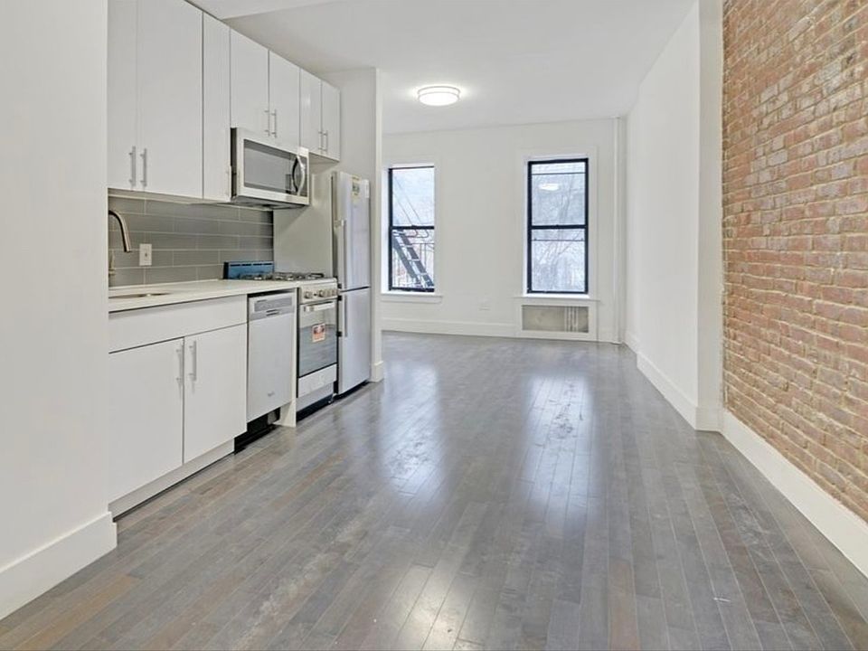 1st image of 31 E 1st St APT 3A