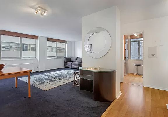 2nd image of 200 E 58th St #14AC