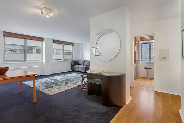 1st image of 200 E 58th St #14AA
