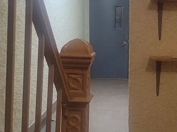 2nd image of 4435 Carpenter Ave APT 7