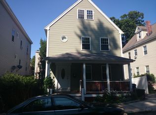 62 Woodlawn St, Jamaica Plain, MA 02130