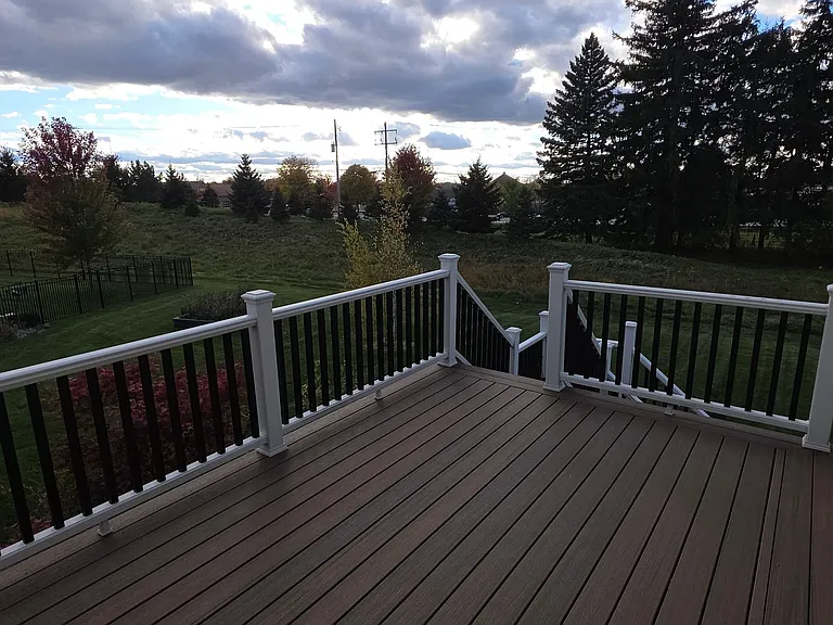 W239N3743 River Birch Ct — Photo 44