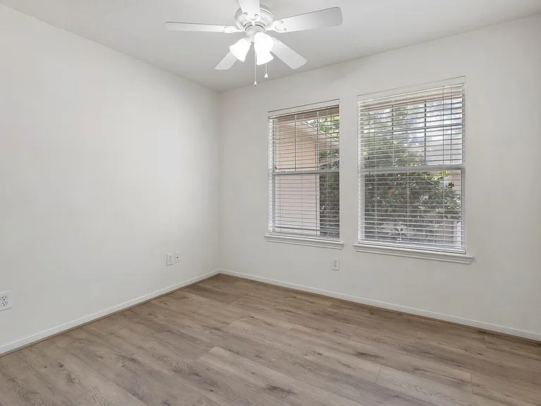 67 Woodlily Pl — Photo 23