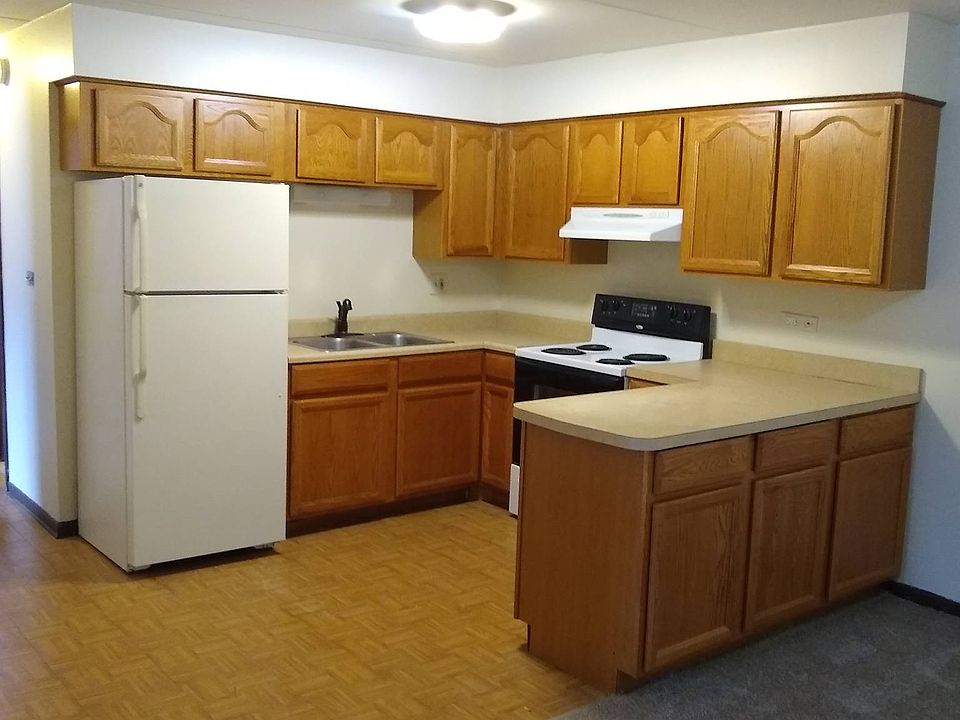 1st image of 9517 S Kildare Ave APT 102