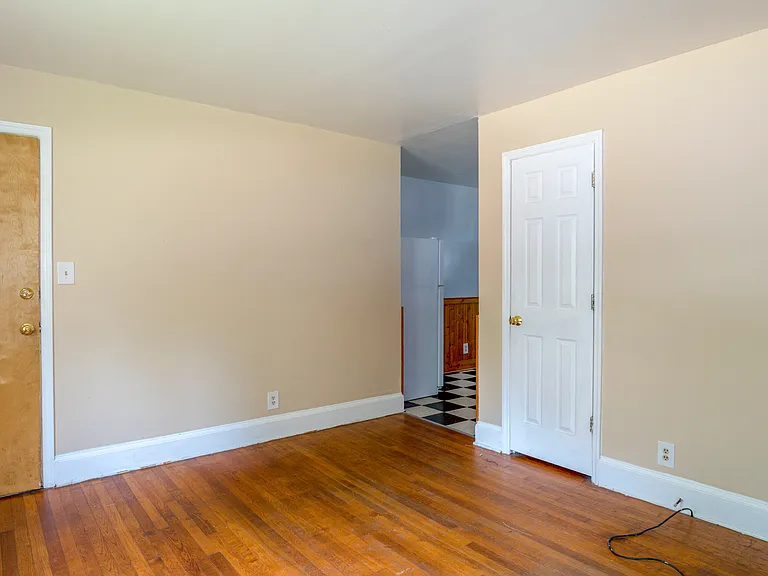436 N Highland Ave NE #18 — Photo 3