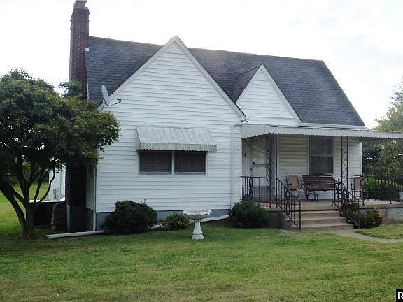 3rd image of 703 W Highland Dr