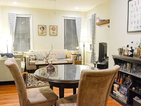 Apartment Photos (1)