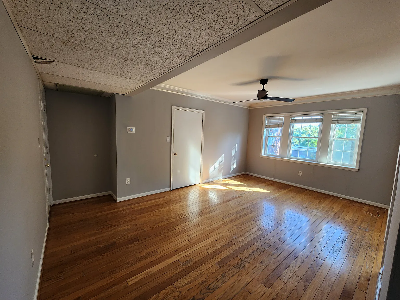 1 bed, 627 sqft, $2,100 — Photo 2