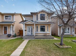 35 W Erin Green Pl SE, Calgary, AB T2B 3C2