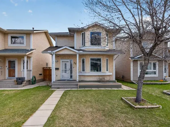 35 W Erin Green Pl SE, Calgary, AB T2B 3C2