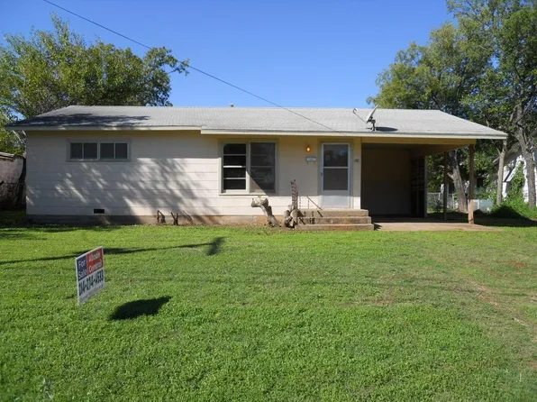 514 S Avenue C, Olney, TX 76374
