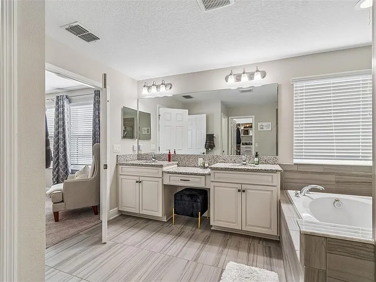 19328 Breynia Dr — Photo 39
