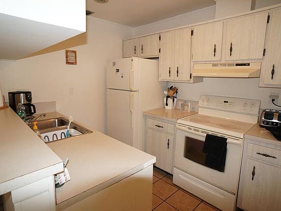 5th image of 1832 Bough Ave Unit 1