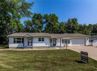 208 W North 2nd St, La Place, IL 61936