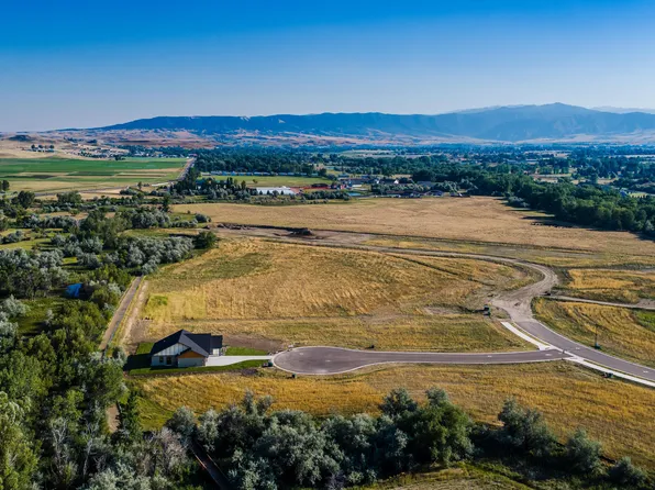 506 Swan Drift Ct, Sheridan, WY 82801