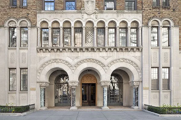 Sold by Compass | media 14