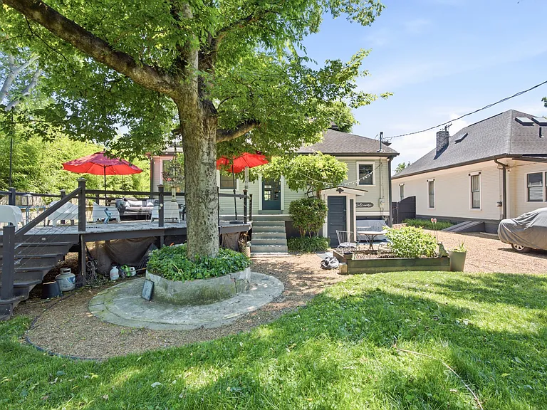 1305 Greenwood Ave — Photo 47