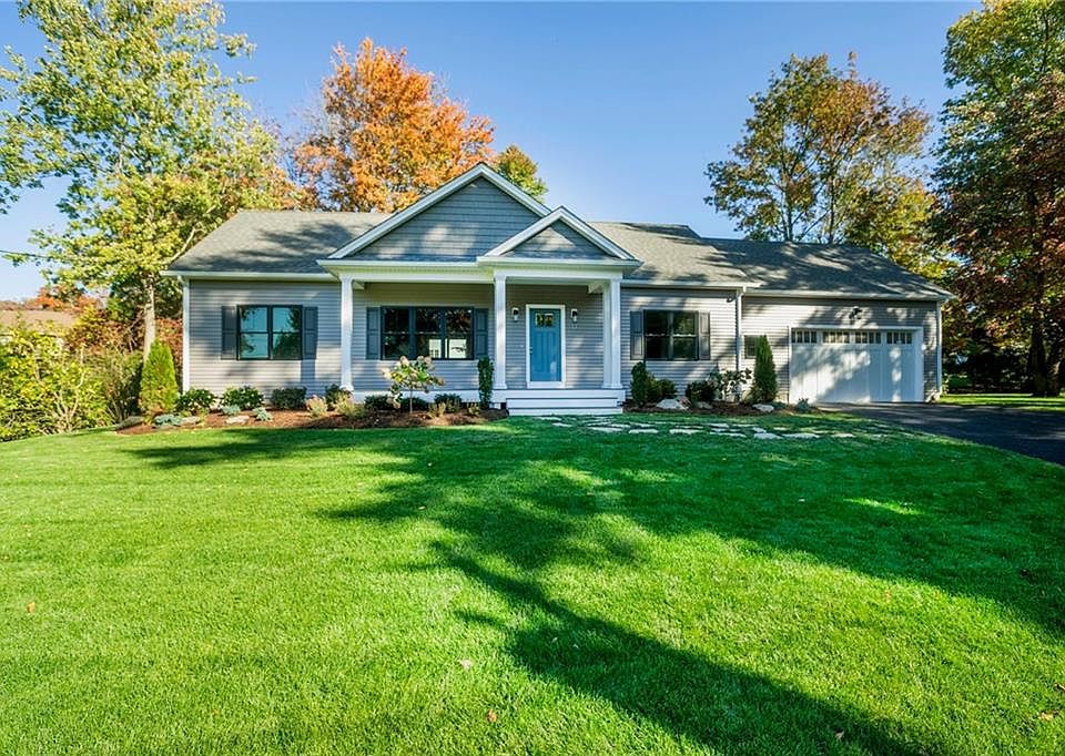 17 Applewood Rd, Cranston, RI 02920 Zillow