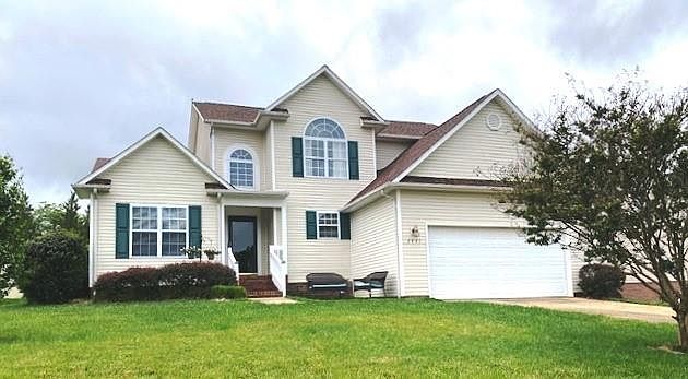 1st image of 2421 27th Avenue Cir NE