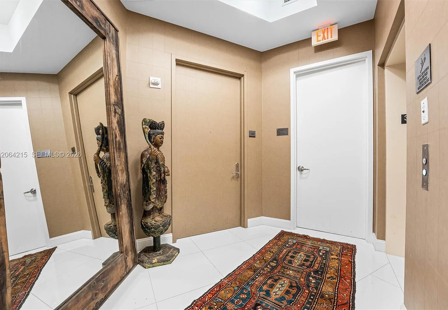 Tdr Tower Iii Condo — Photo 3