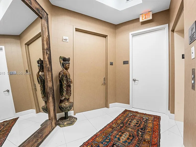 15811 Collins Ave #3107 — Photo 3