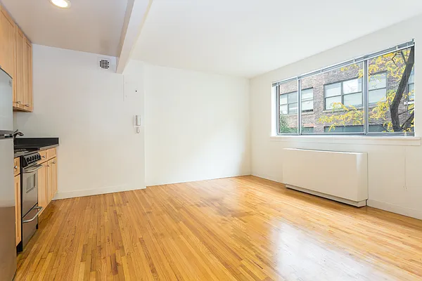 Rented by Compass | media 10