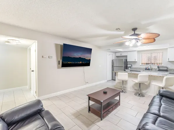 4441 Rich Dr Unit A, Winchester, NV 89102